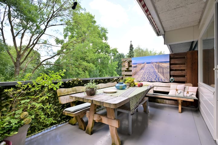 Appartement te koop: Doornenburg 612, Deventer