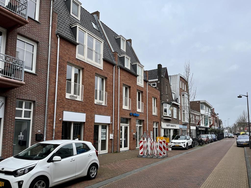 Photo 1 of Hooftstraat 71-C