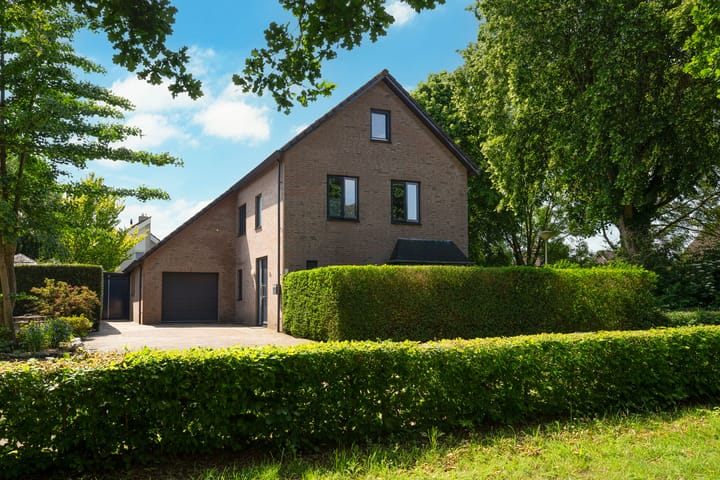 Vrijstaande woning te koop: Leeuwerik 65, Waspik