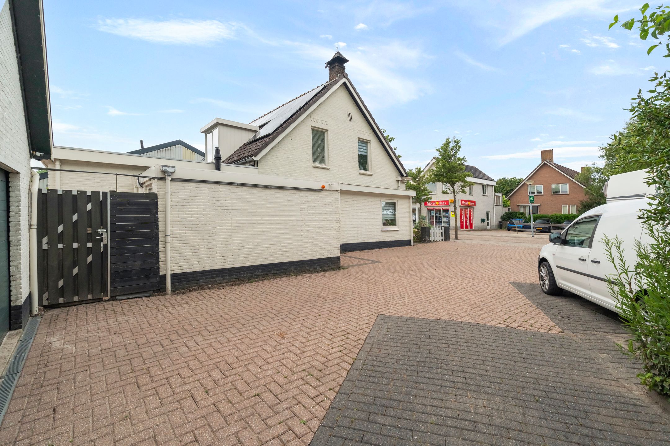 Photo 45 of Nieuweweg 1