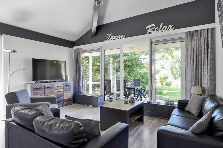 Vrijstaande woning te koop: Molenrak 18, Makkum