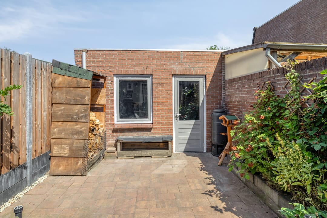 Photo 38 of Asterstraat 15