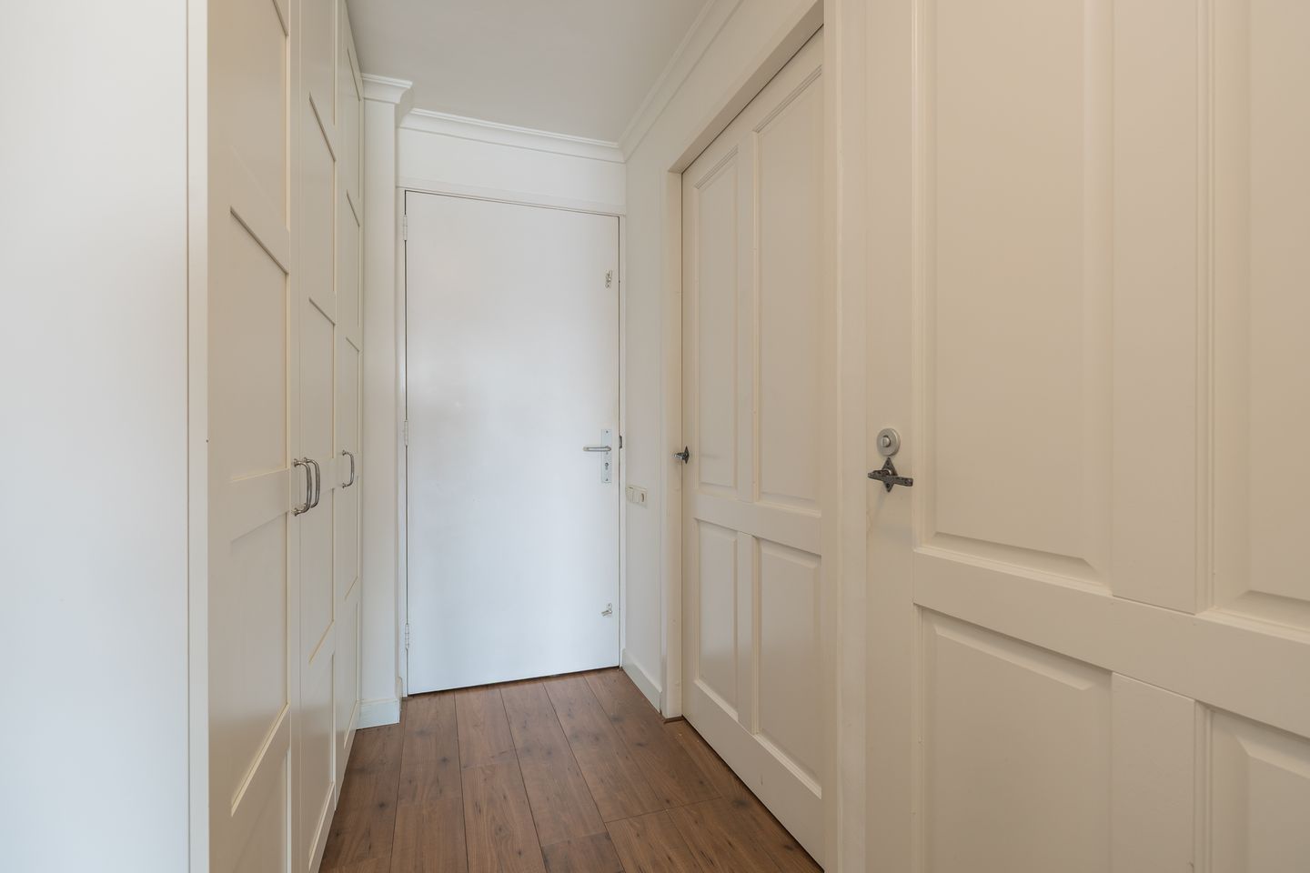 Photo 10 of Parallel Boulevard 21-A