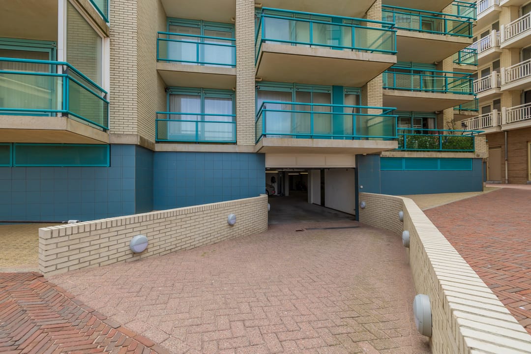 Photo 28 of Parallel Boulevard 21-A