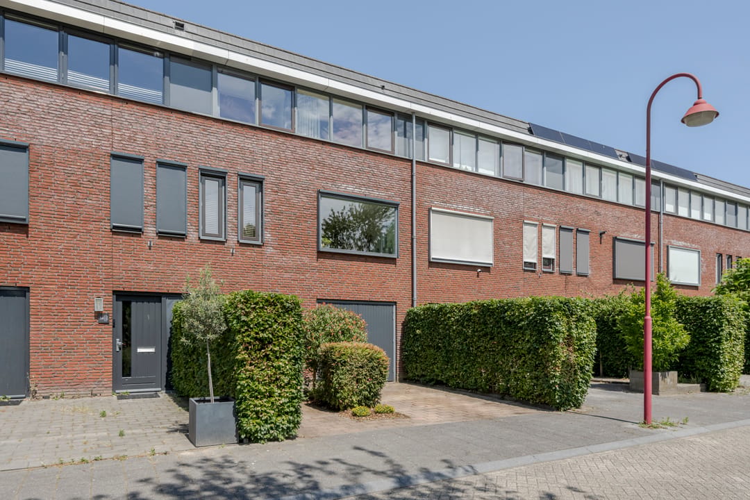 Photo 38 of Raperbeek 12