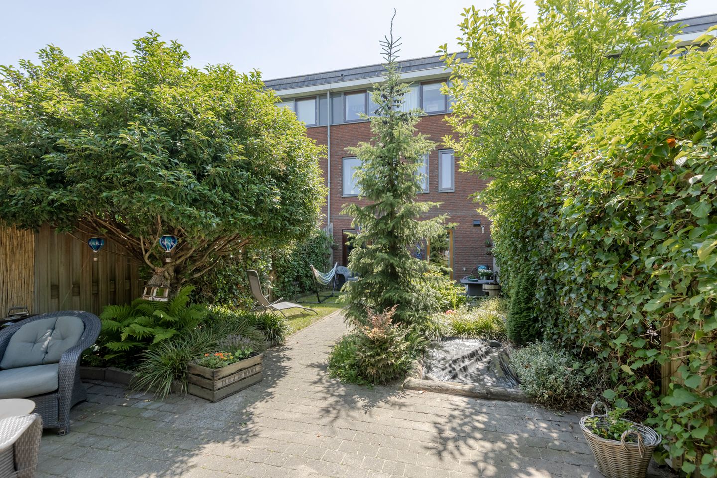 Photo 35 of Raperbeek 12
