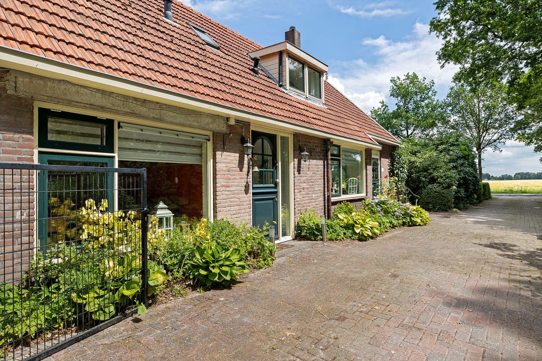 Photo 7 of Joh Poststraat 14