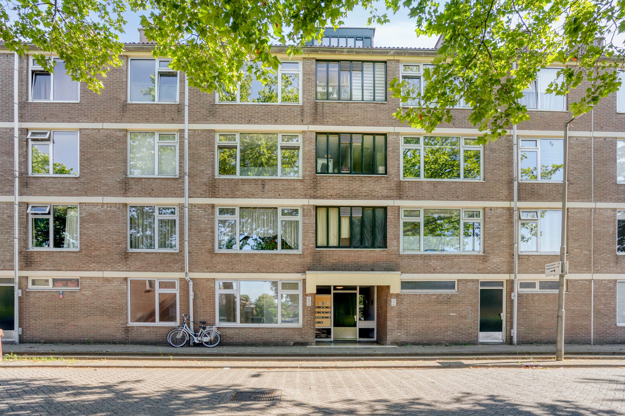 Photo 21 of Royaardsplein 58