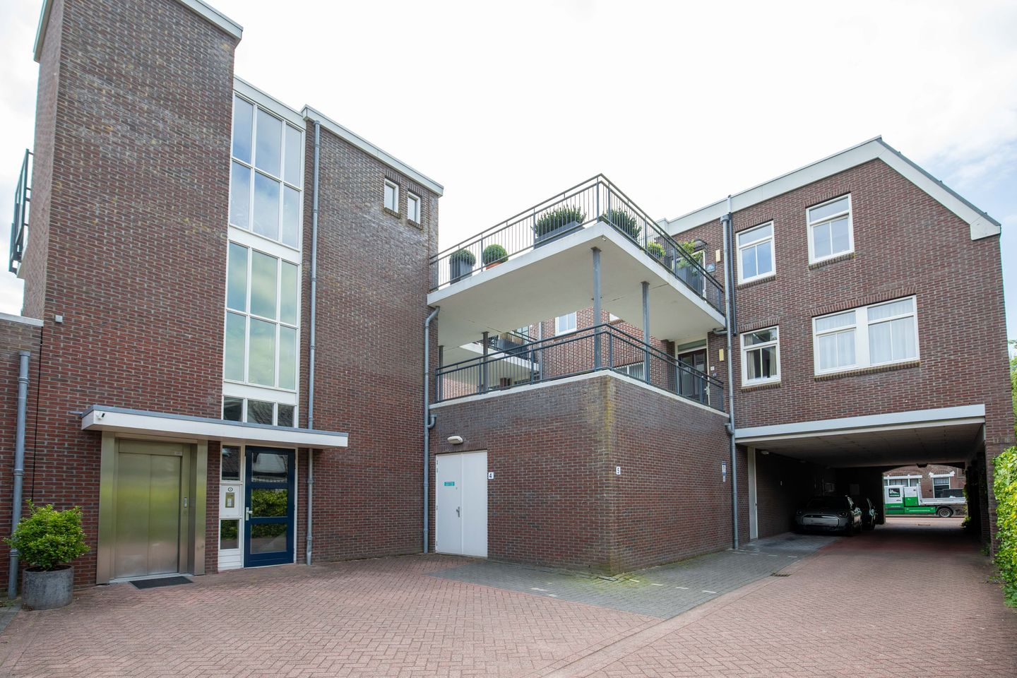 Foto 5 van Hoger Einde-Zuid 13-A