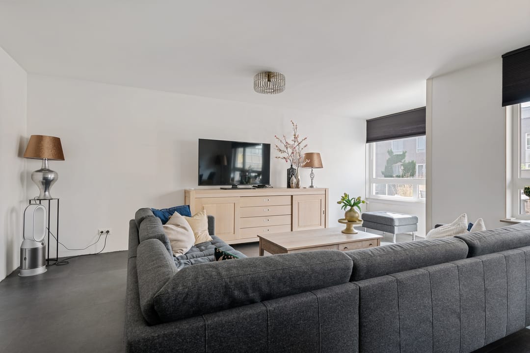 Photo 8 of Dr Joh G Mezgerstraat 29