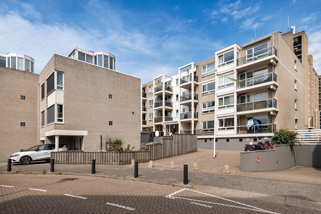 Photo 32 of Dr Joh G Mezgerstraat 29