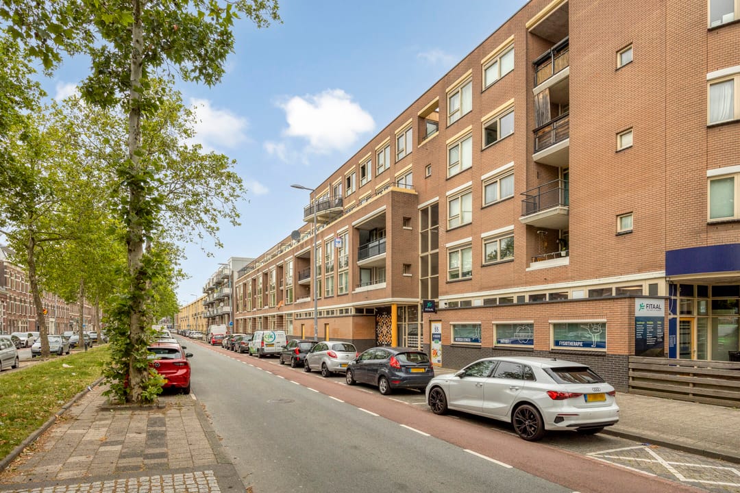 Photo 2 of Oranjeboomstraat 232-G