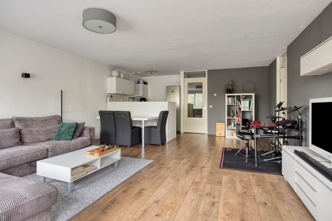 Photo 7 of Oranjeboomstraat 232-G