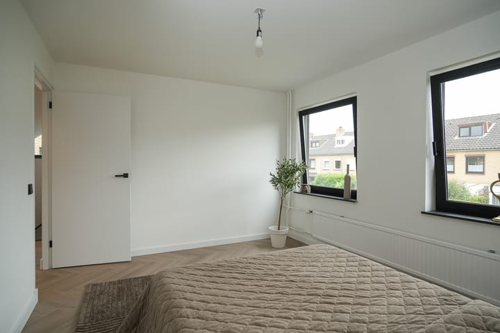 Tussenwoning te koop: Kasteellaan 40A, Tegelen