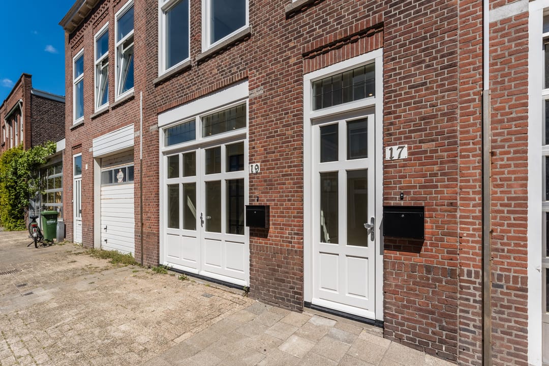 Photo 2 of Ruychaverstraat 17