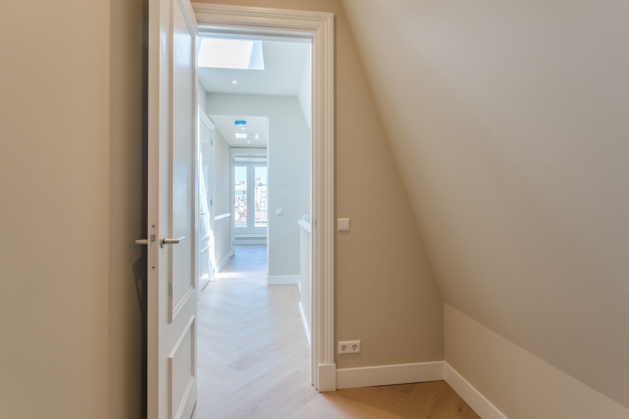 Photo 21 of Ruychaverstraat 17