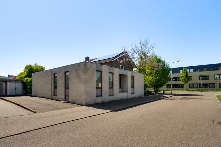 Veldekelaan 25, Beek (LI)