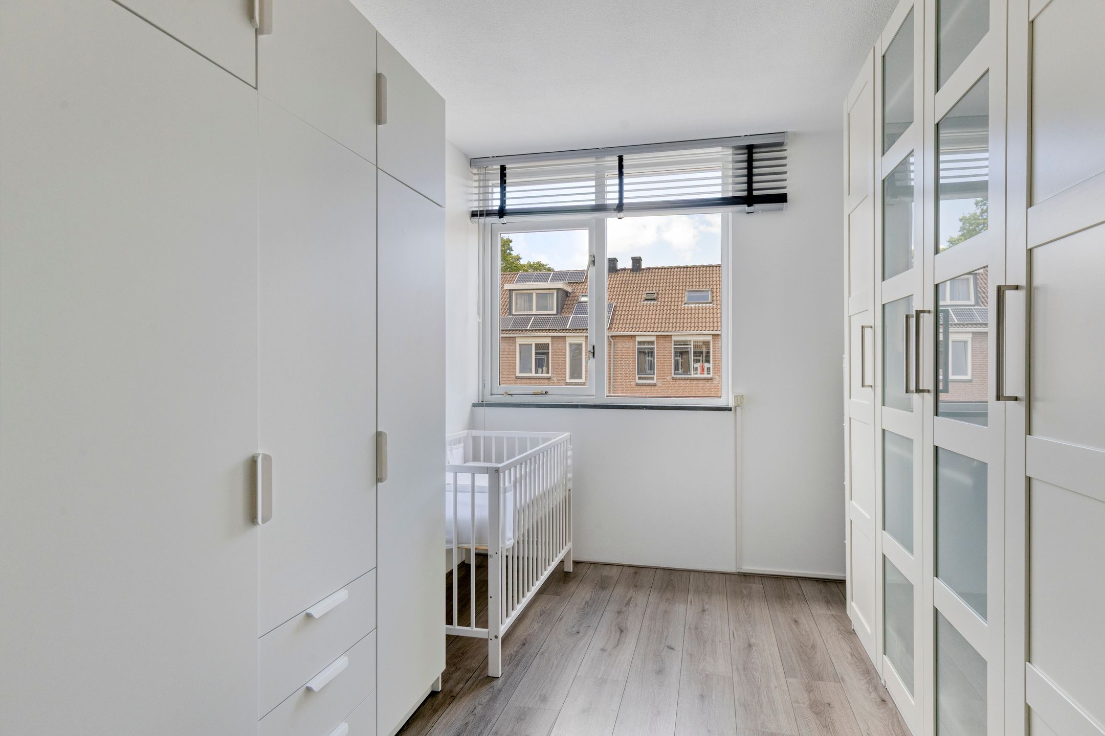 Photo 18 of Levermosstraat 33