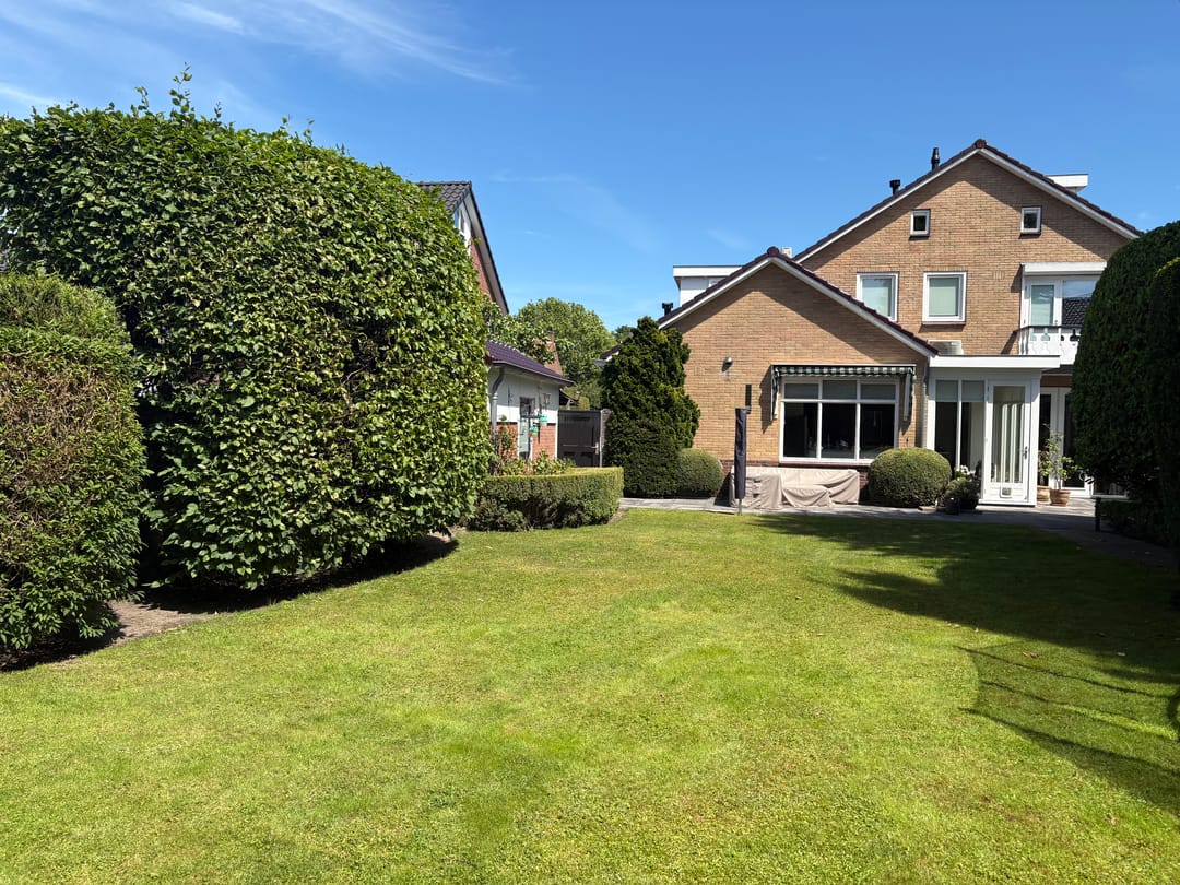 Photo 28 of Van den Vondellaan 10