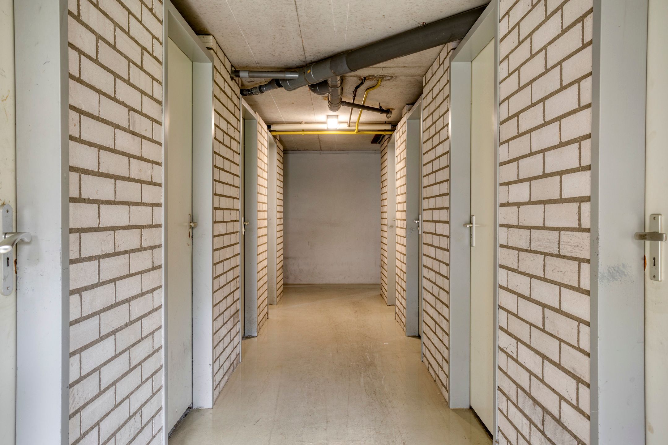 Photo 18 of Vianenstraat 19-B