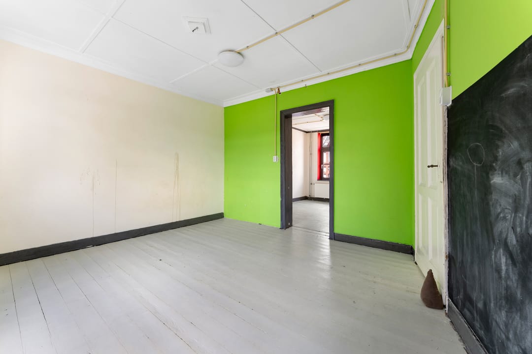 Photo 11 of Laurastraat 91