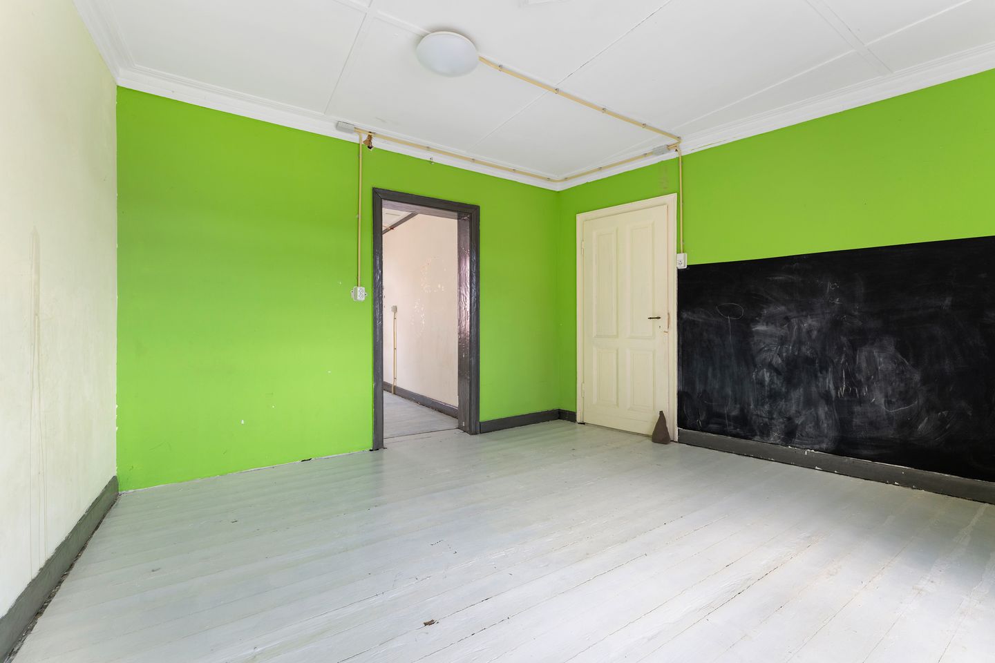 Photo 10 of Laurastraat 91