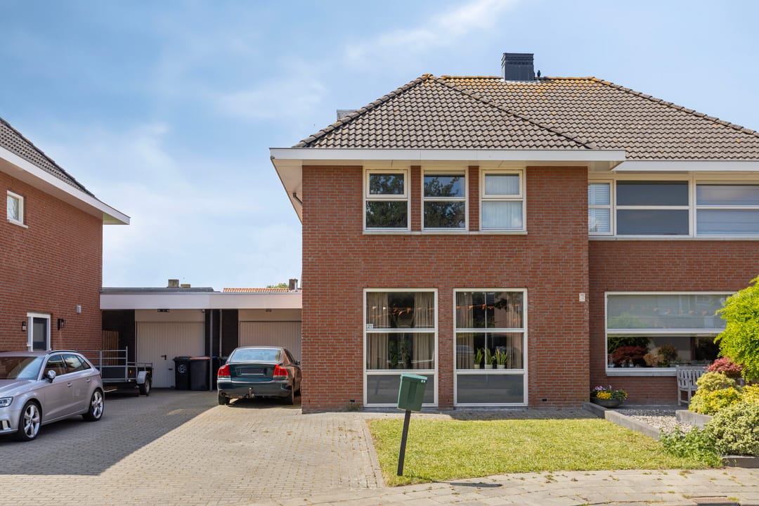 Photo 37 of Simon Luymesstraat 21