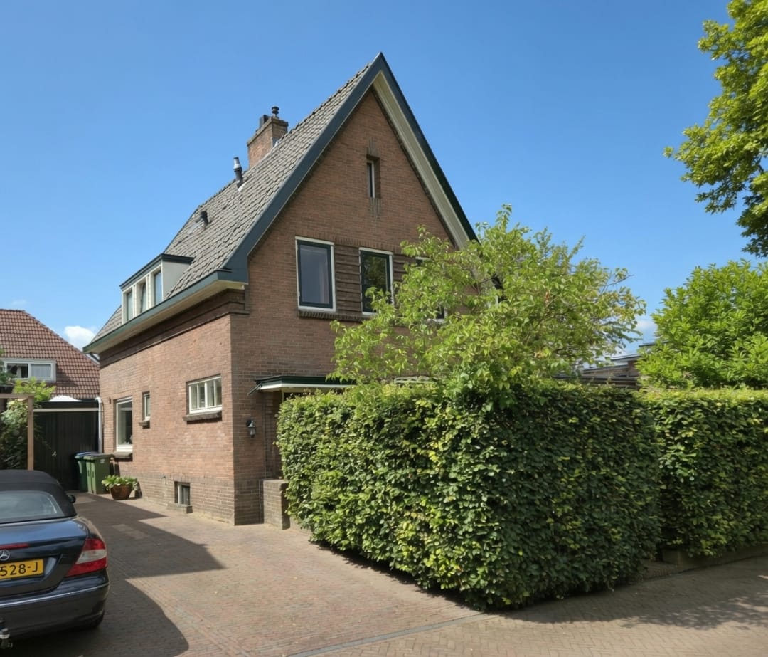 Photo 1 of Schoolstraat 10