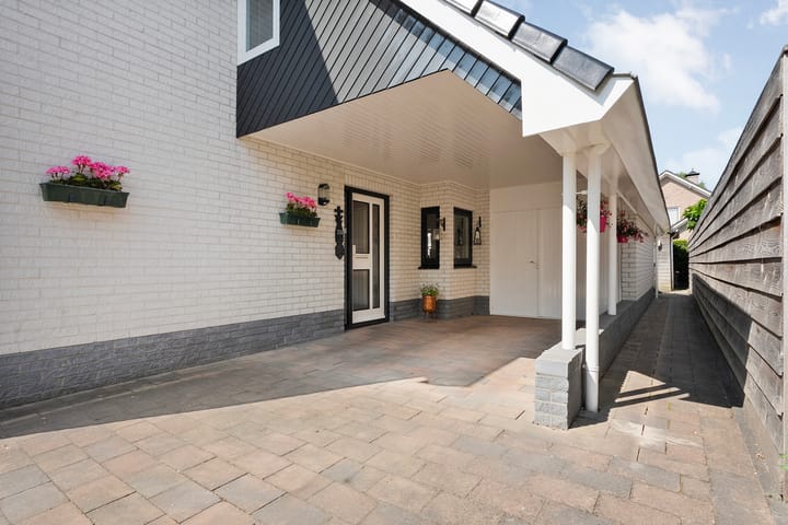 Vrijstaande woning te koop: Liebeek 22, Almelo