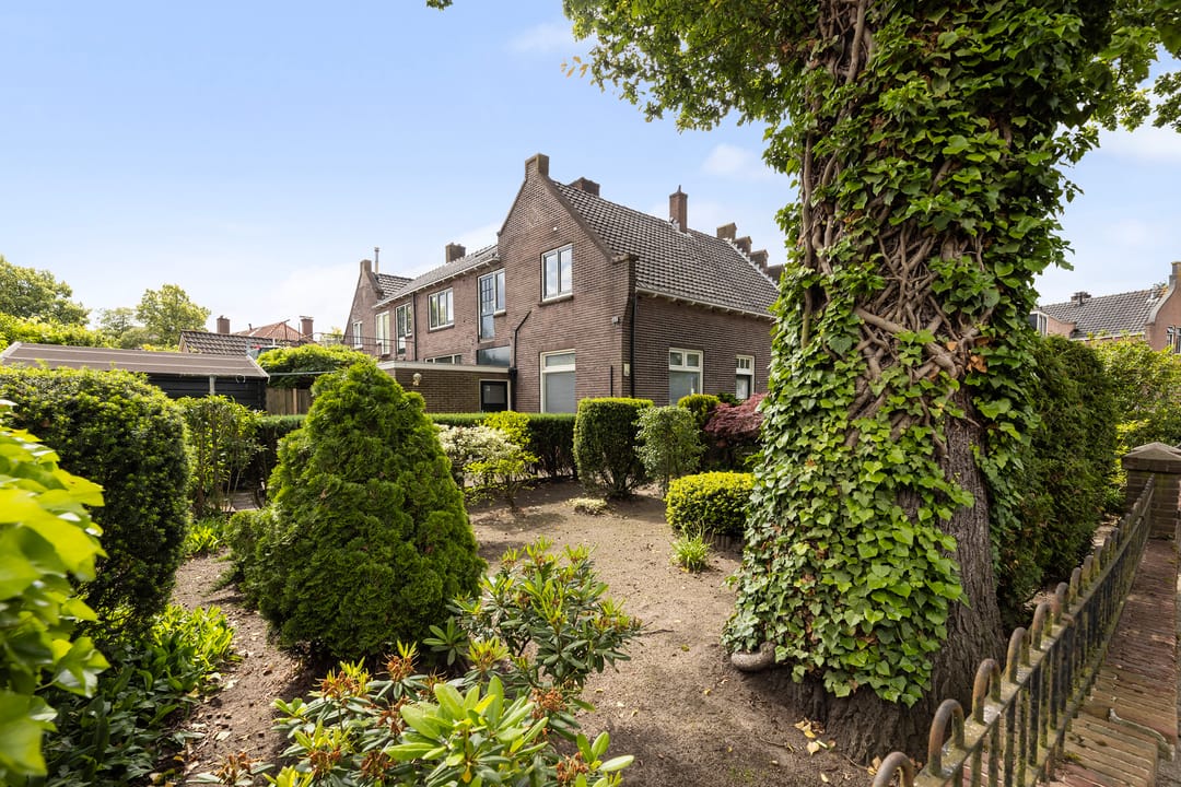 Photo 38 of C.T. Storkstraat 11