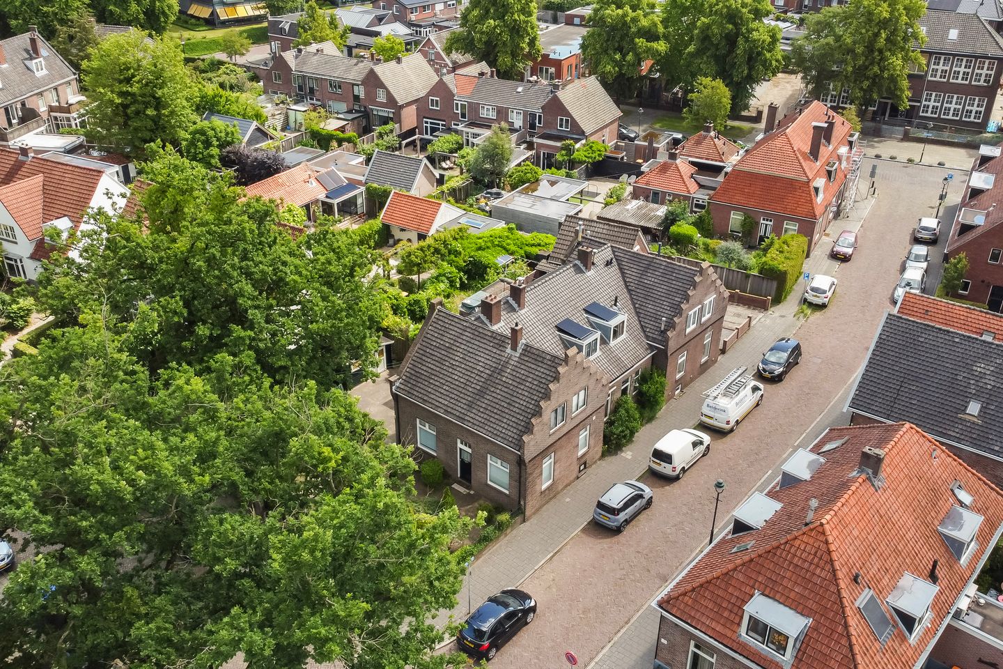 Photo 40 of C.T. Storkstraat 11