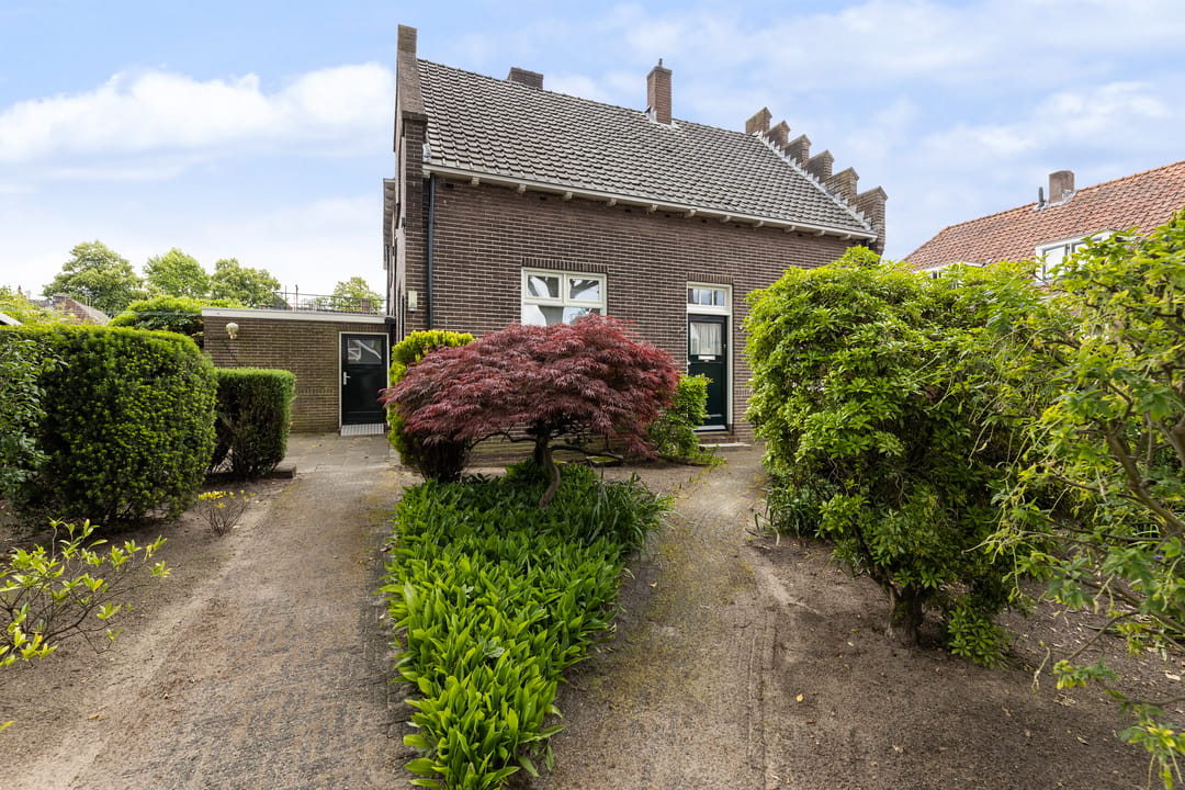 Photo 37 of C.T. Storkstraat 11