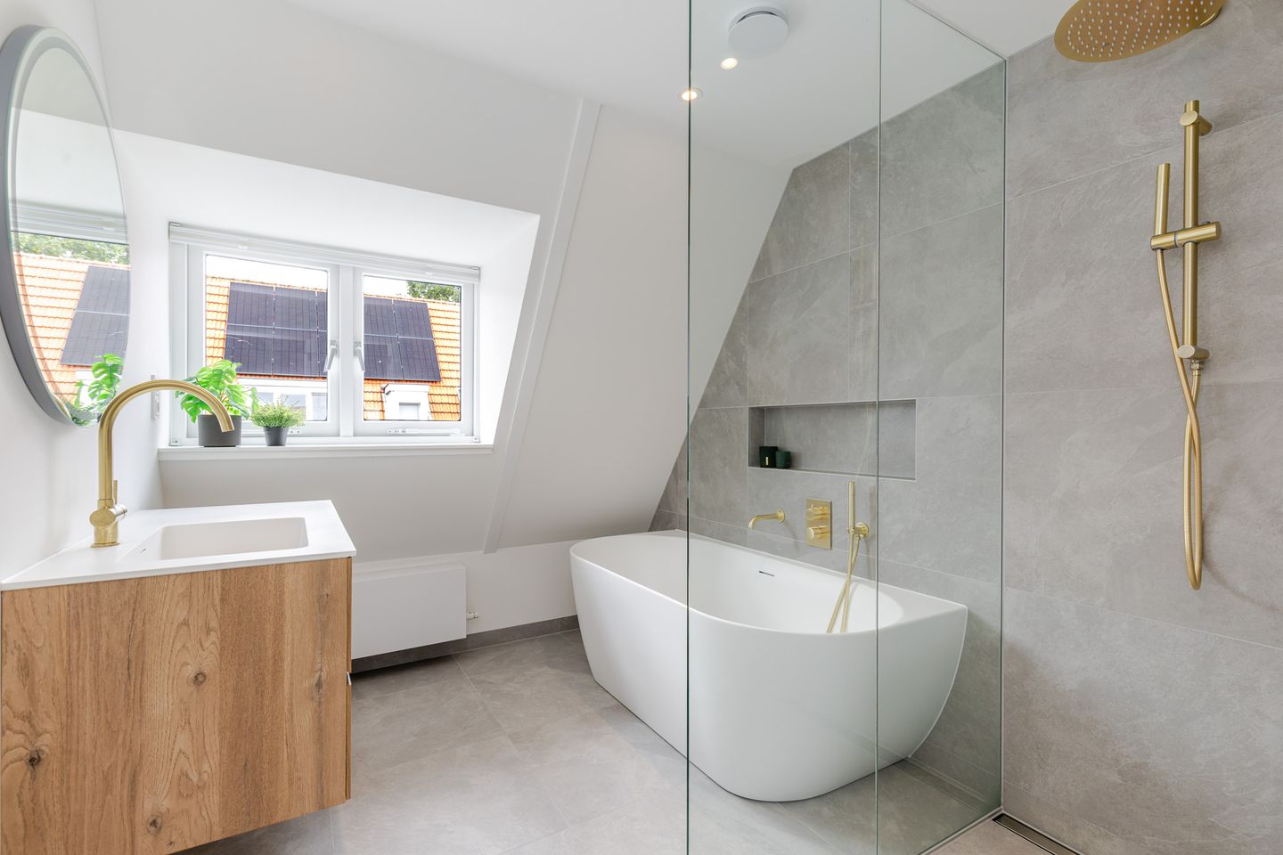 Photo 64 of Amalia van Solmsstraat 15