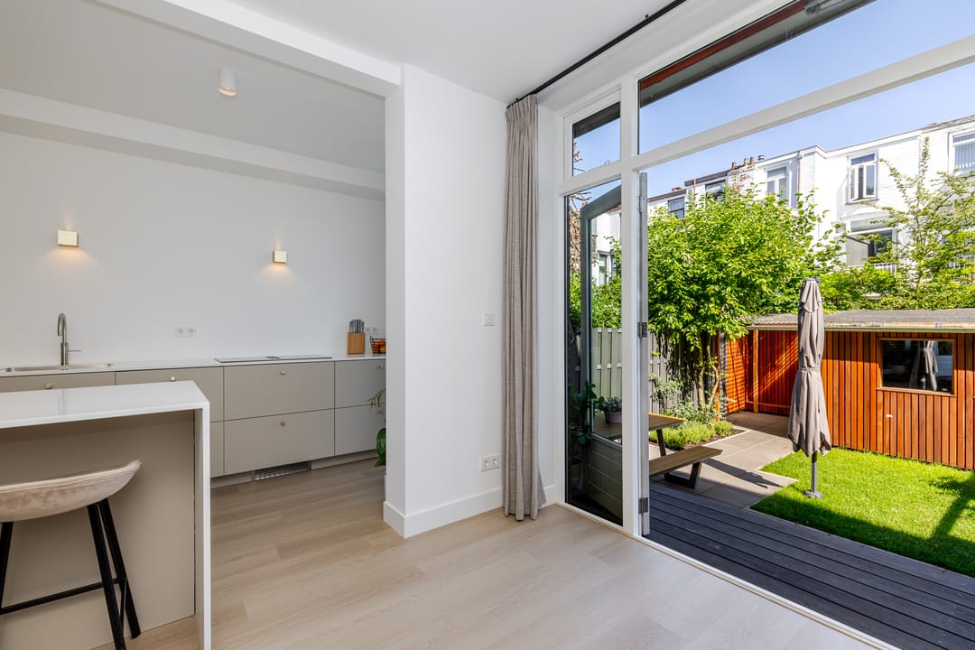 Photo 26 of Amalia van Solmsstraat 15