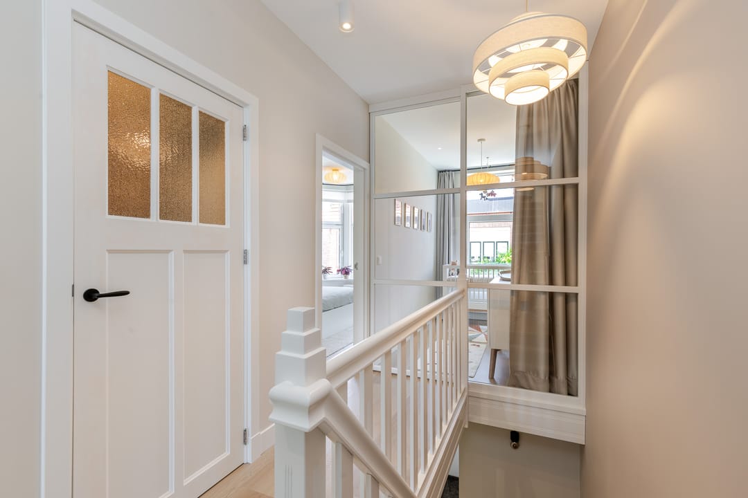 Photo 37 of Amalia van Solmsstraat 15