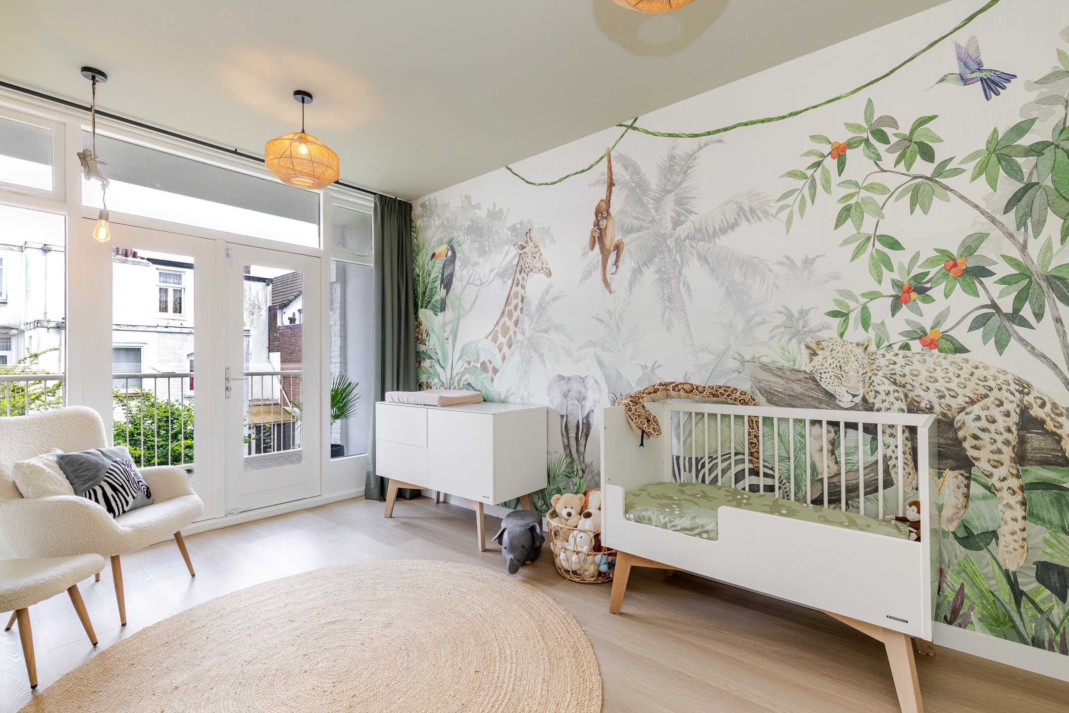 Photo 45 of Amalia van Solmsstraat 15