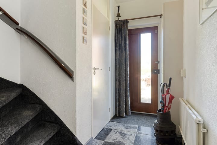 Photo 4 of Cort van der Lindenstraat 212