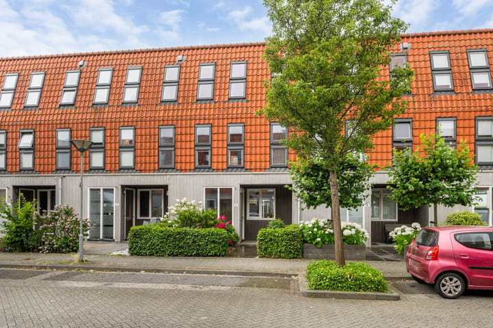 Photo 4 of Burg. Van Reesstraat 13