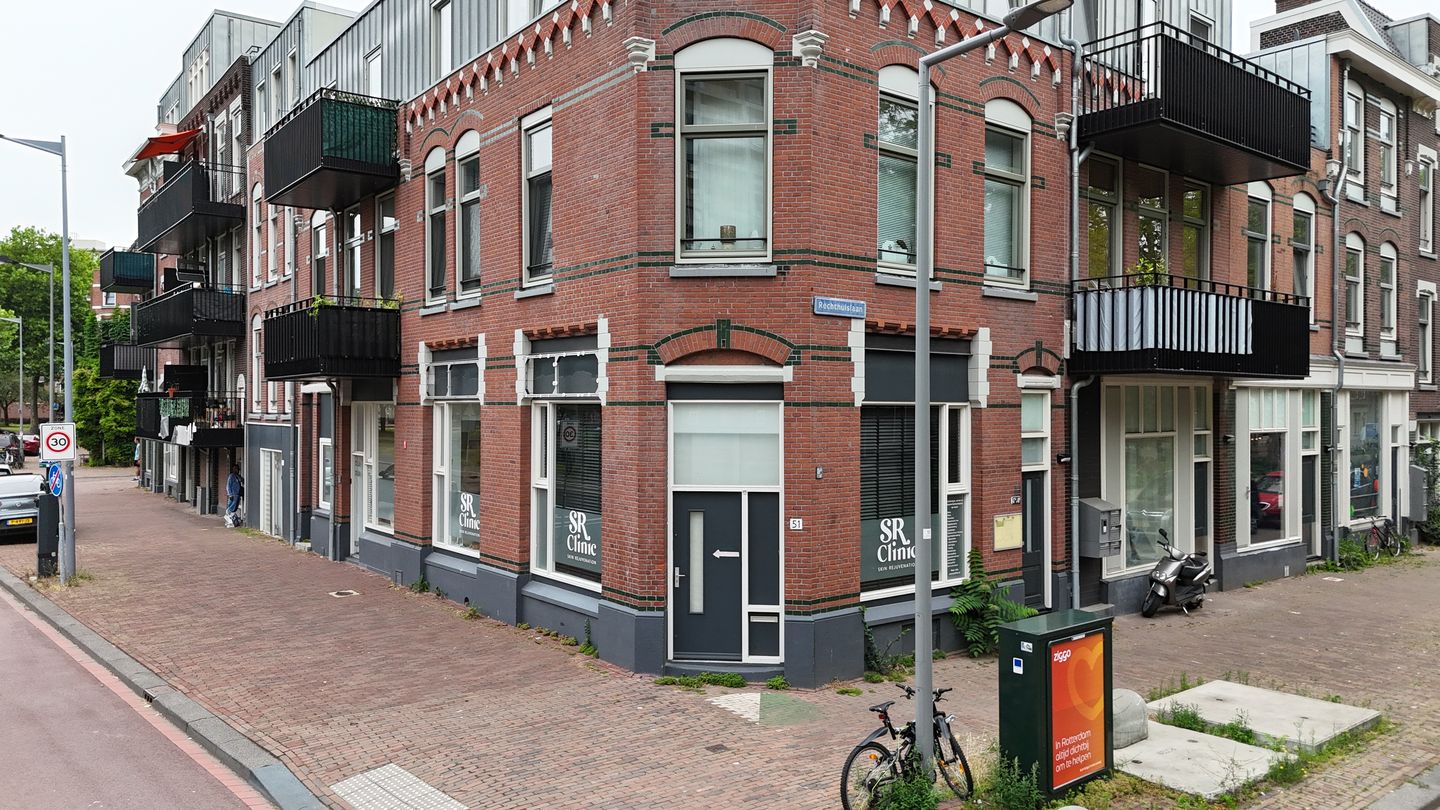 Bekijk foto 2 van Tolhuislaan 123