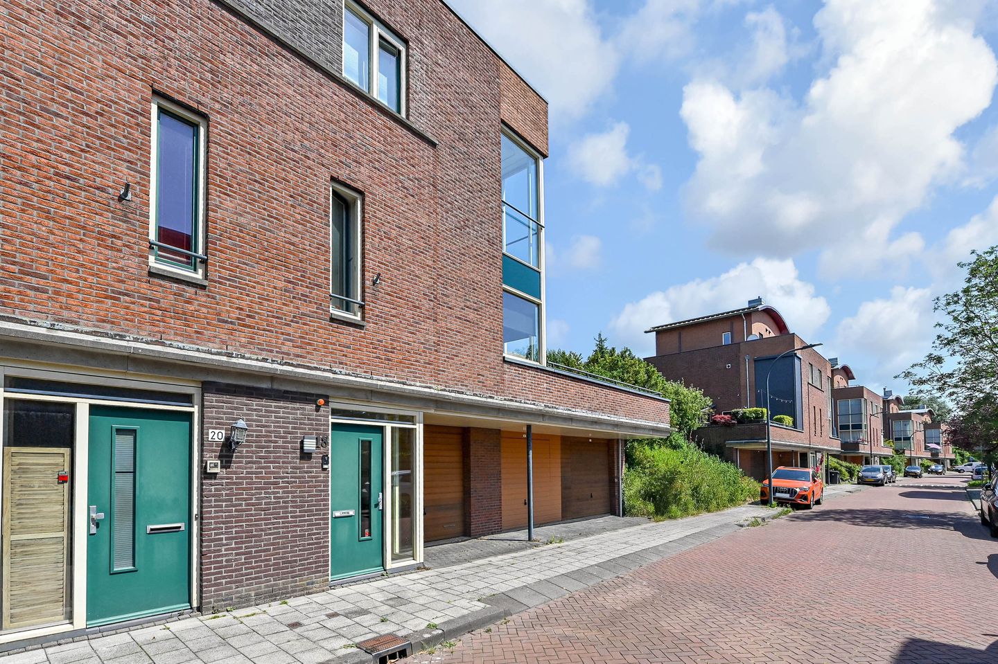 Photo 1 of Charley Tooropstraat 18