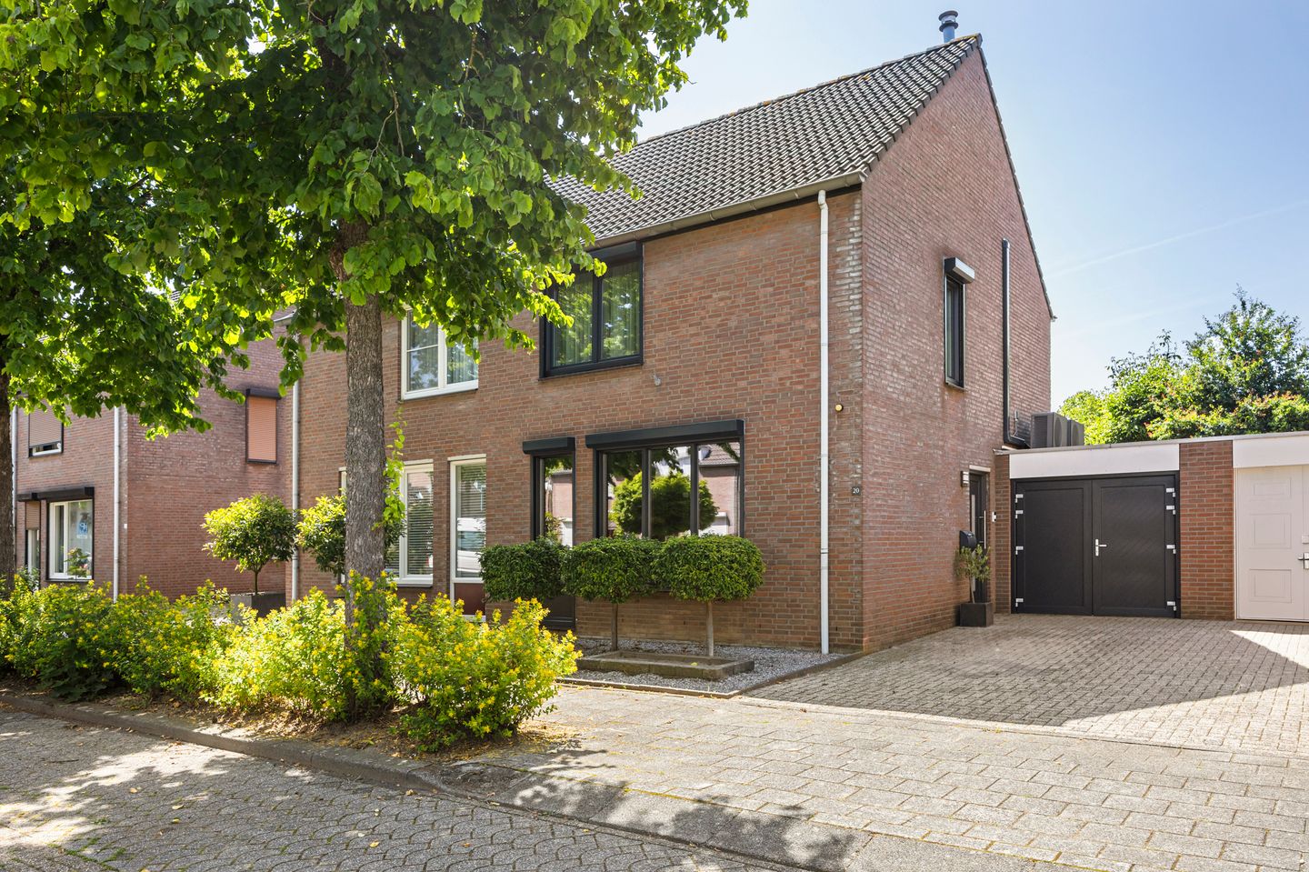 Photo 5 of Schoutlaan 20