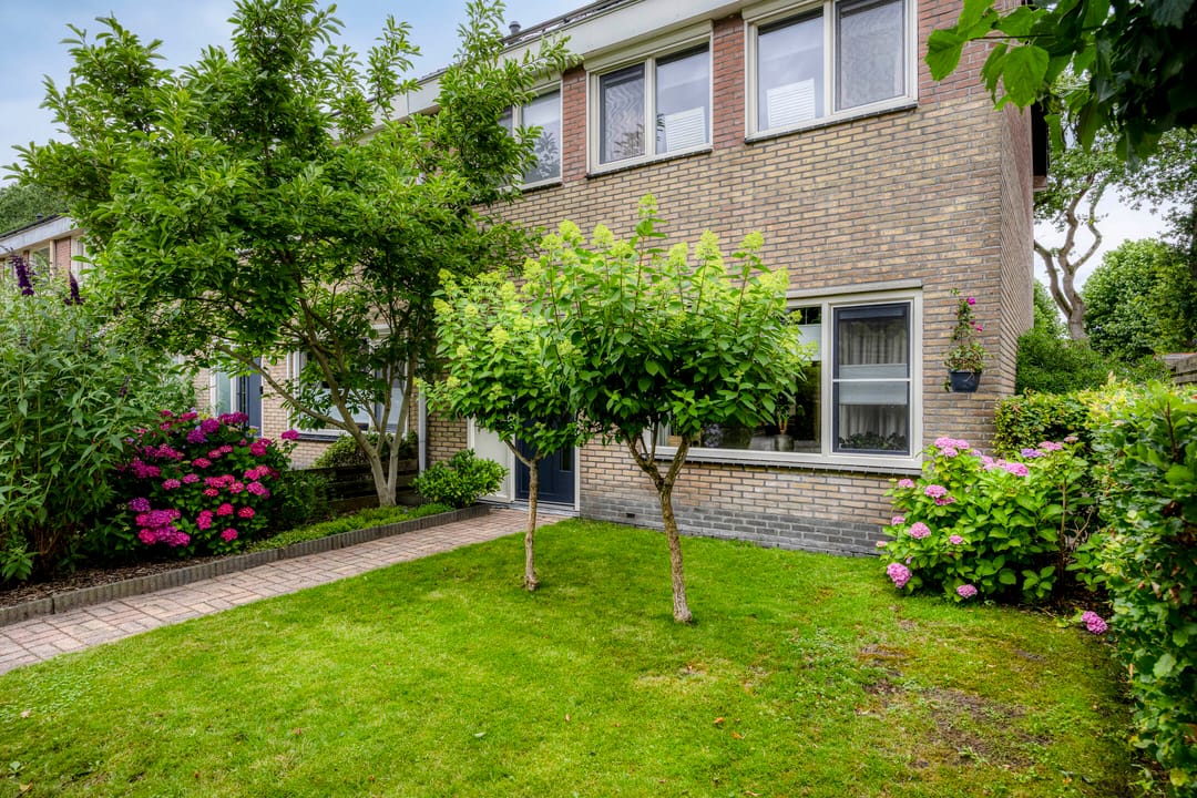 Foto 1 van Meester Voortmanstraat 64