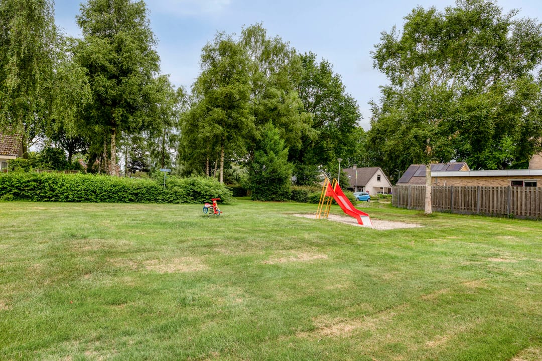 Foto 41 van Meester Voortmanstraat 64