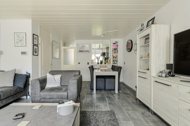 Tussenwoning te koop: Suze Groeneweg-erf 308, Dordrecht