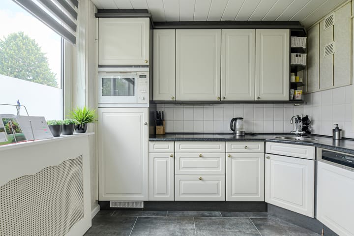 Tussenwoning te koop: Suze Groeneweg-erf 308, Dordrecht