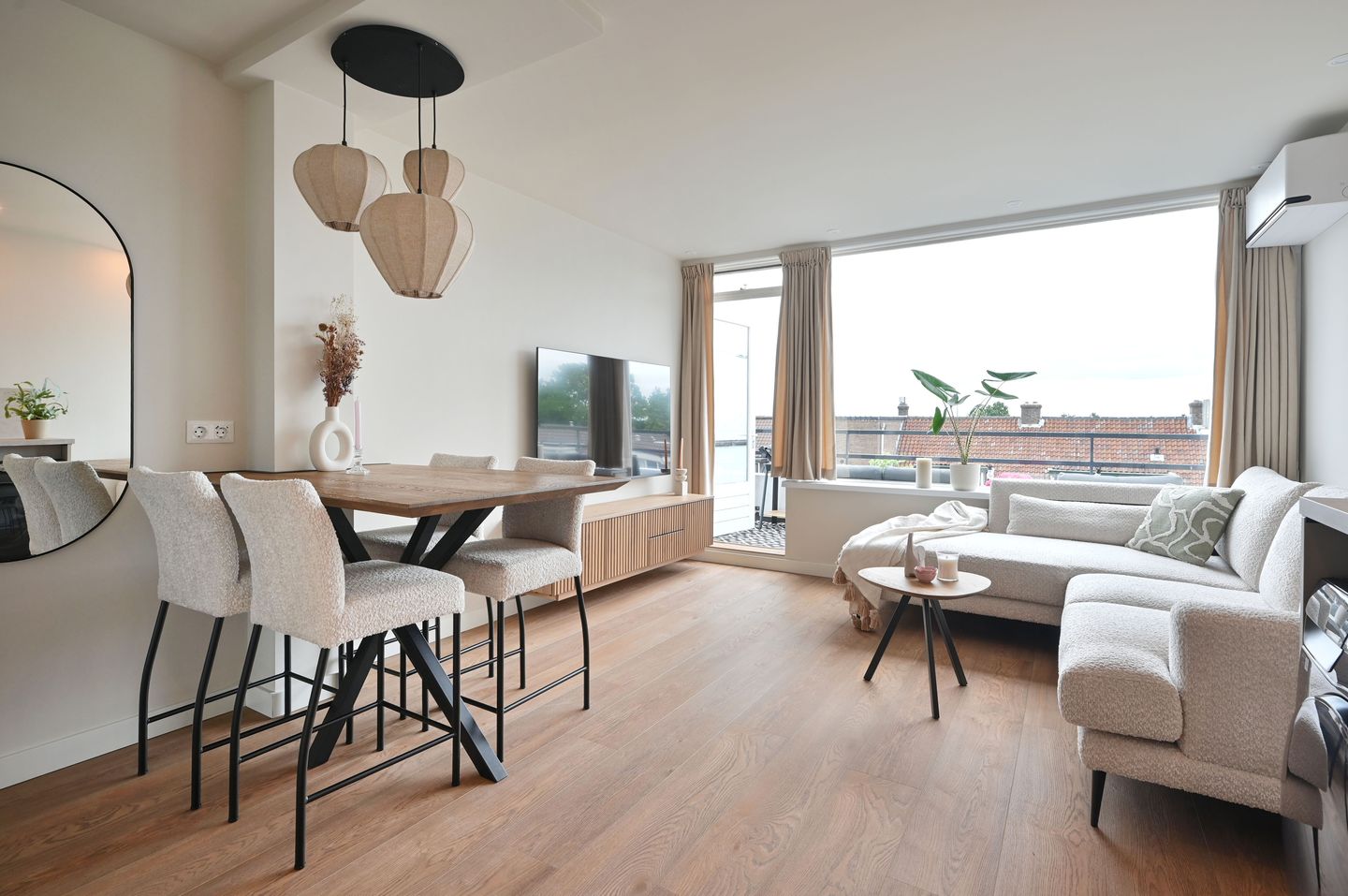 Photo 4 of van Weedestraat 203