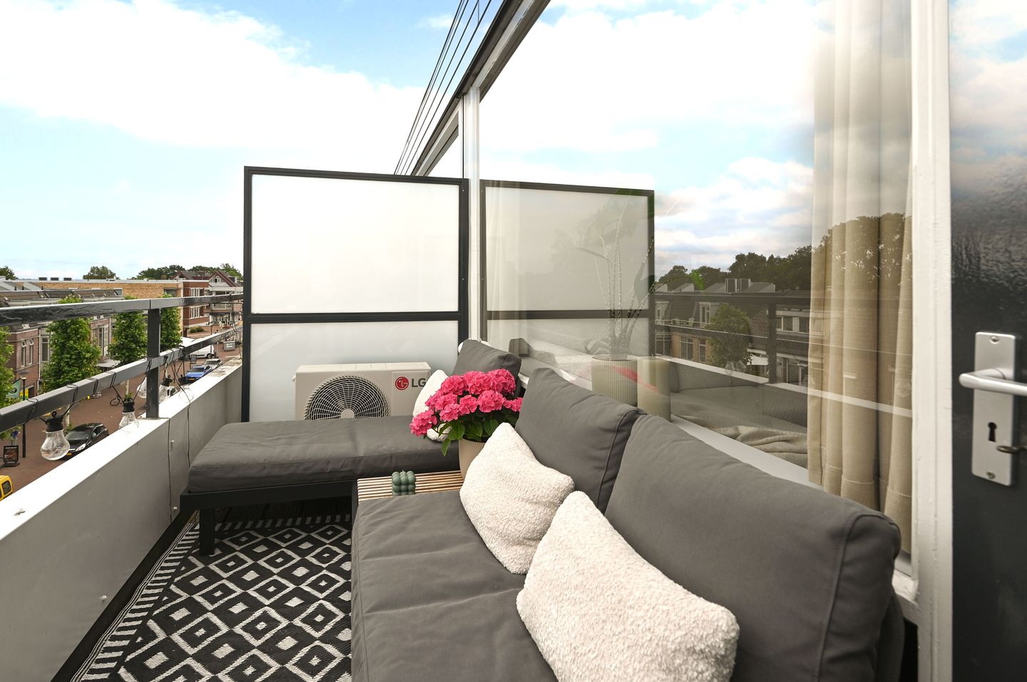 Photo 14 of van Weedestraat 203