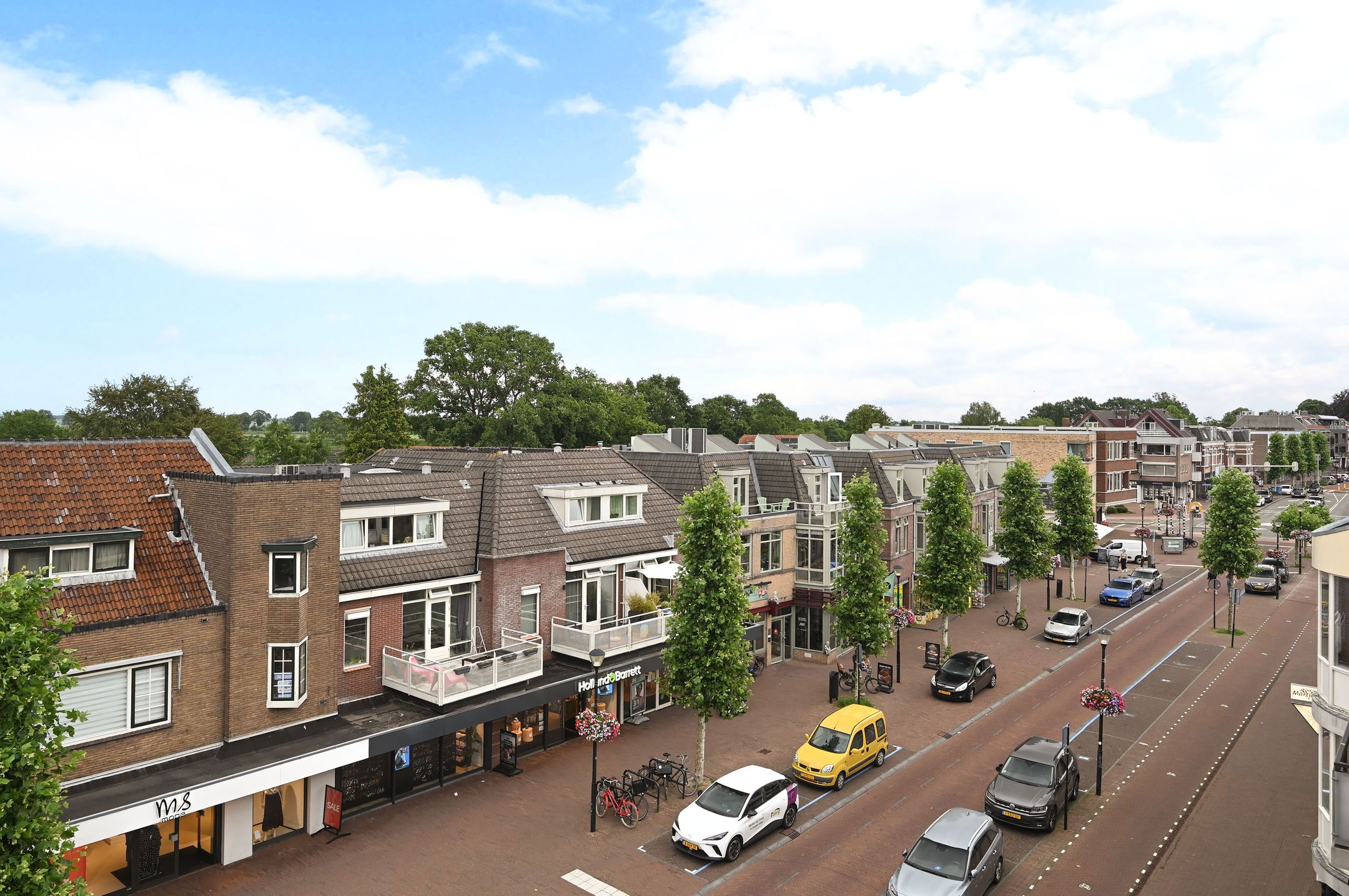 Photo 15 of van Weedestraat 203