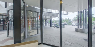 View 360° photos