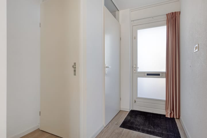 Tussenwoning te koop: Boomhoefstraat 3, Wouw